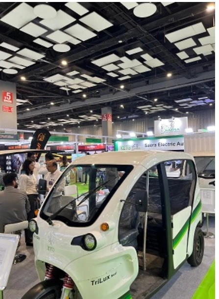 Saera electric rickshaw